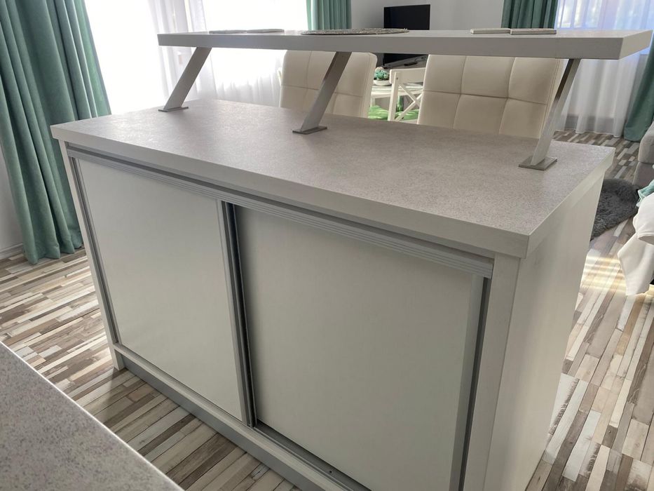 Set insula + 2 scaune