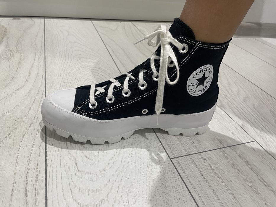 Teniși Converse