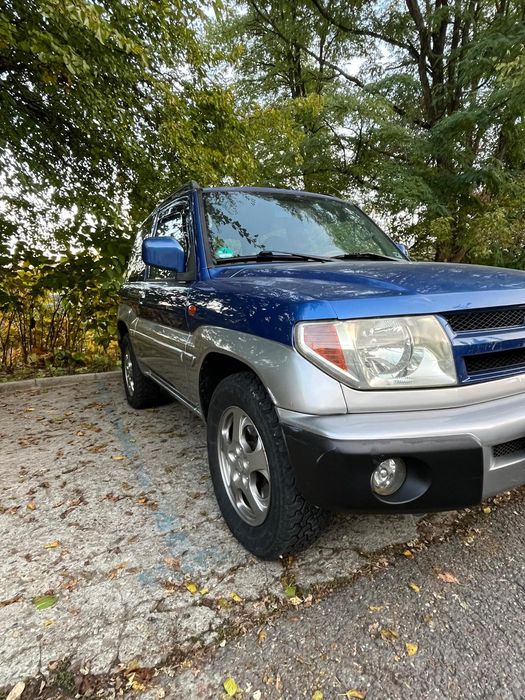 Mitsubishi pajero pinin
