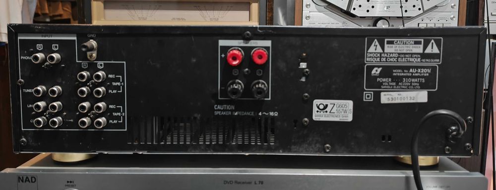Amplificator Sansui AU - X201i sunet deosebit de bun
