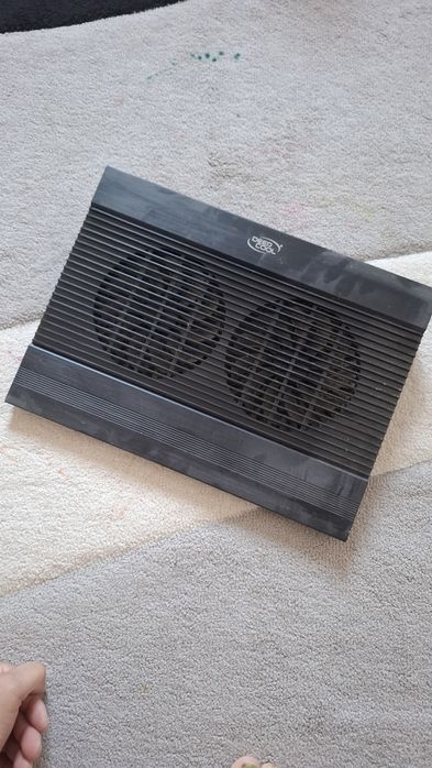 охлаждающая подставка для ноутбука DeepCool N8.
