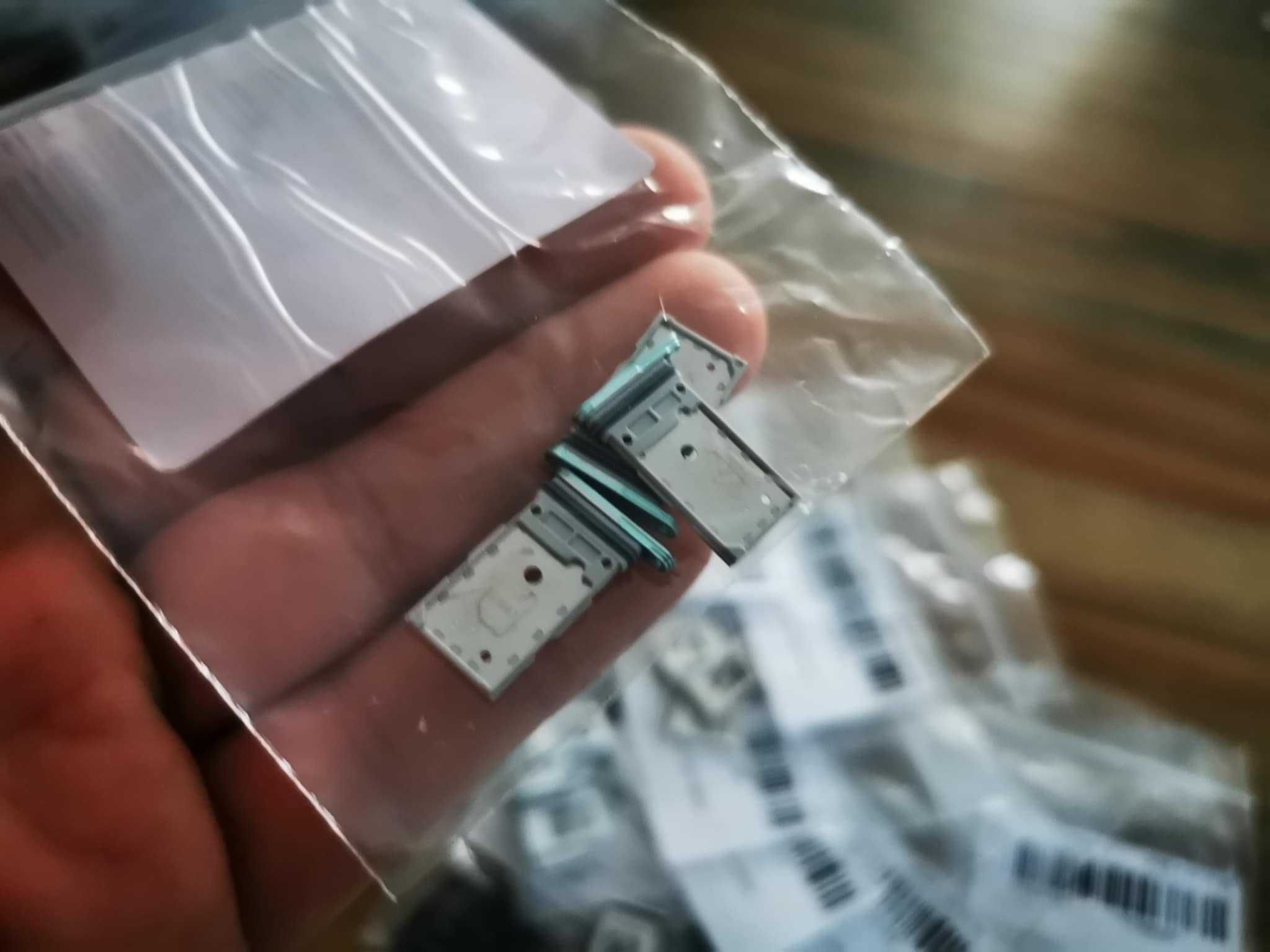 Tavita cartela sim pt Samsung si Apple iPhone multe modele culori tray