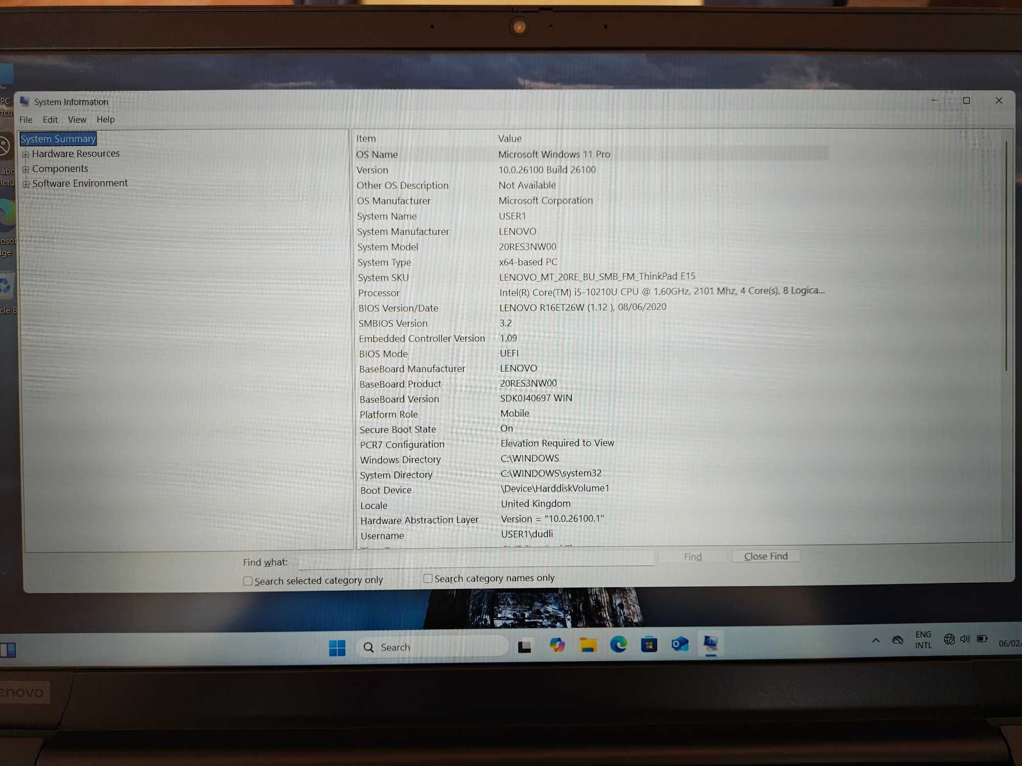 Лаптоп Lenovo e15