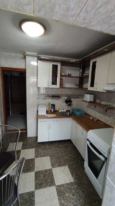 Inchiriez Apartament cu 3 camere pe termen lung