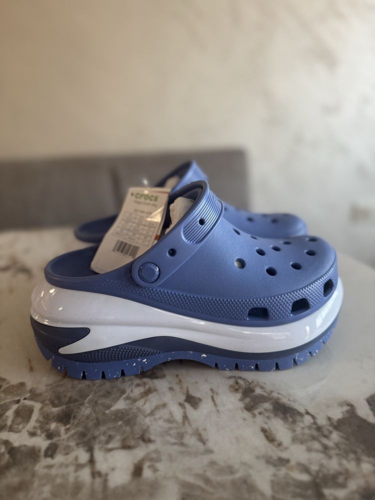 Нови чехли Crocs