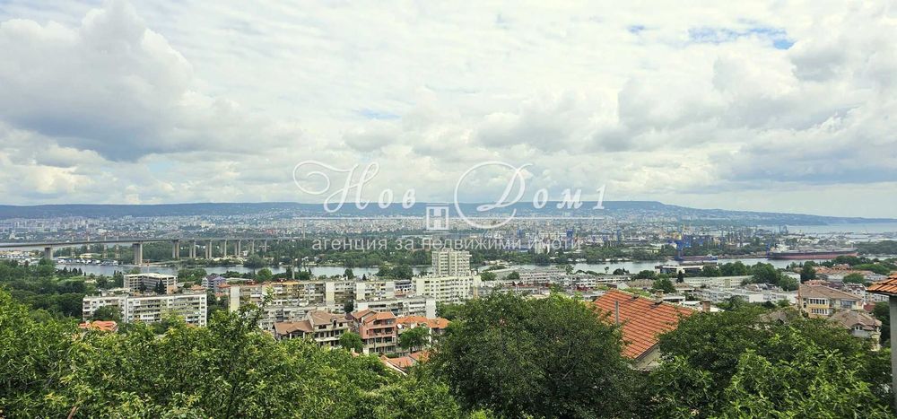 Продава се Тристаен апартамент в Варна, Аспарухово - 72 кв.м за 1431 €/кв.м - Снимка #1