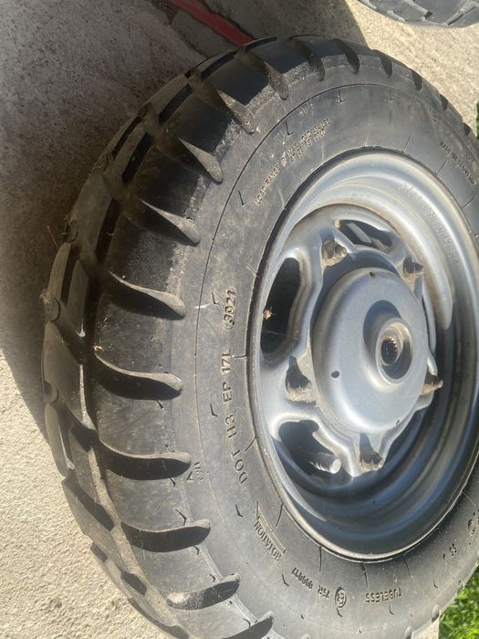 Cauciucuri+jante scuter  aproape noi 120/90-10