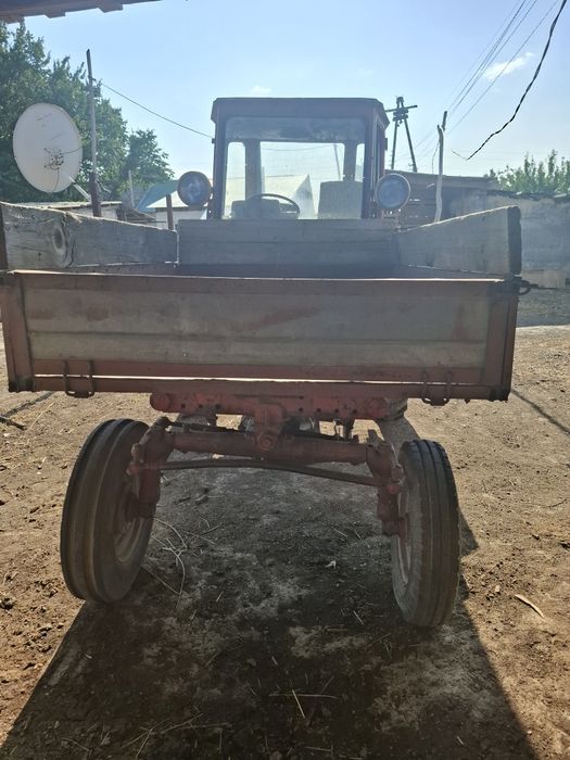 Трактор т16 продам