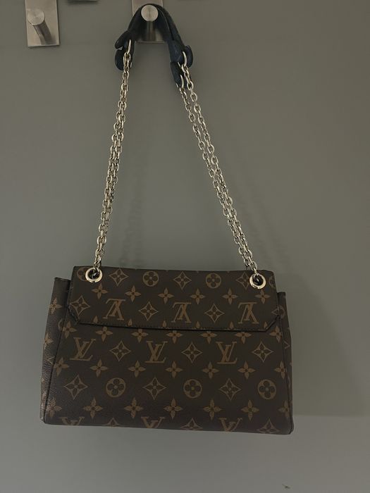 Оригинална чанта Louis Vuitton