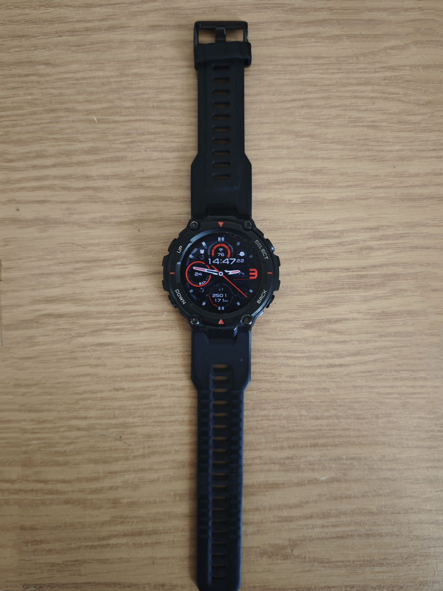 Смарт часы Amazfit T-Rex