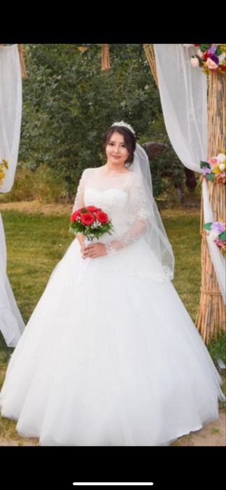 Свадебное платье