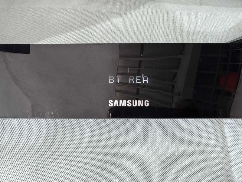 Телевизор и саундбар - Samsung / A2TV