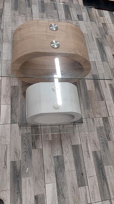 Masă de sticlă de living