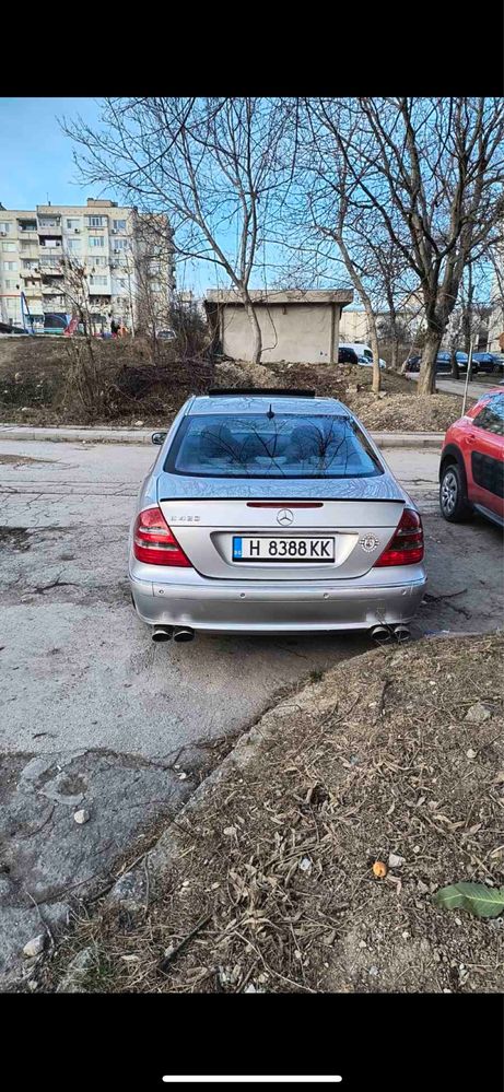 Mercedes-benz E320