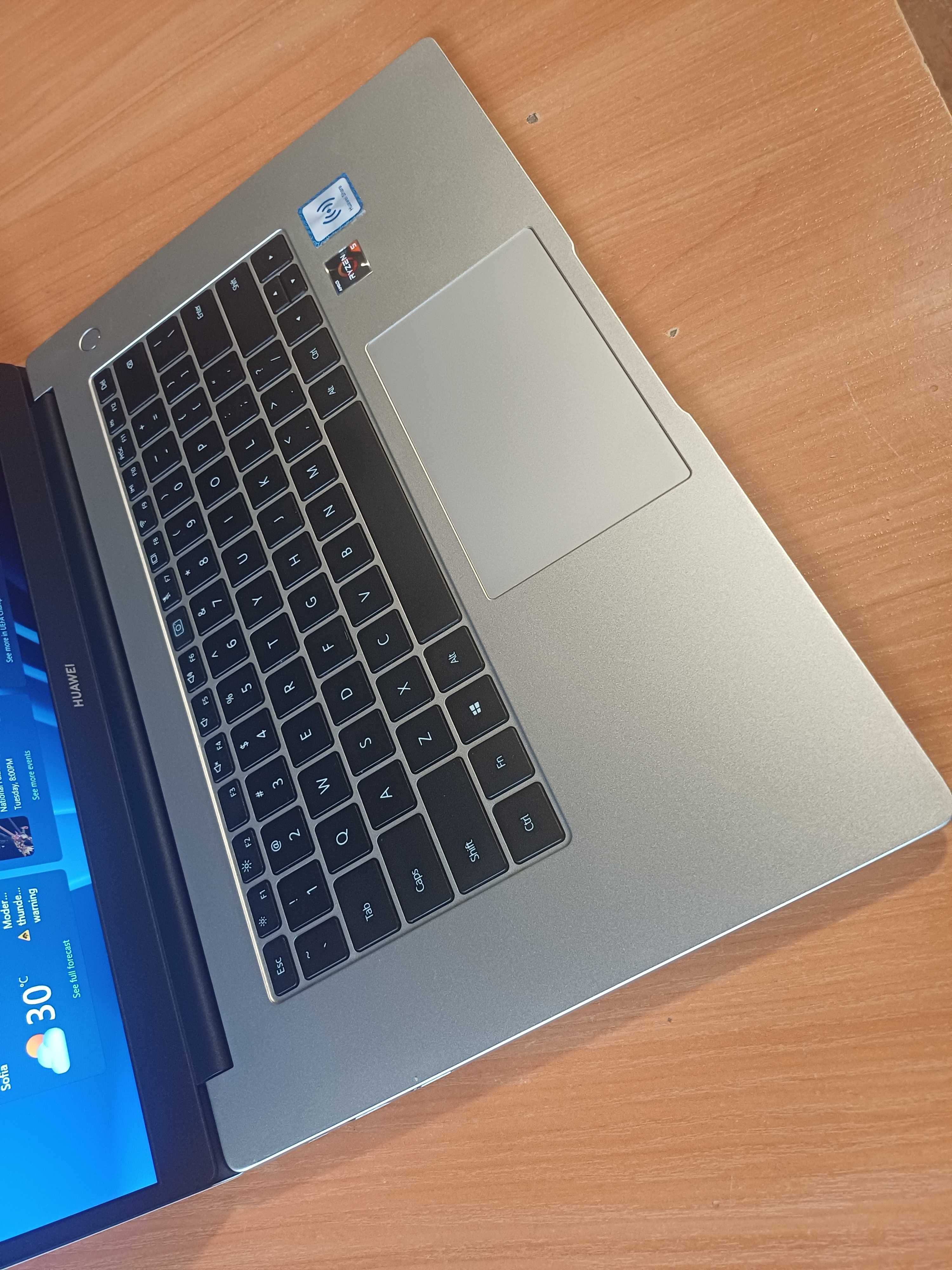 Huawei Matebook 15 Ryzen 5/ 256GB SSD/8GB Като нов с батерия до 8 часа