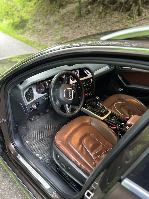 Audi A4 Allroad 2011