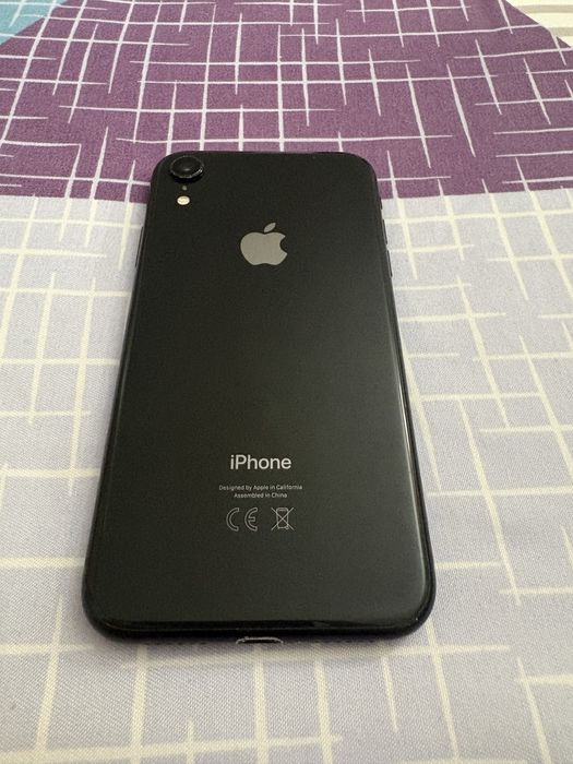 Iphone xr fara cutie
