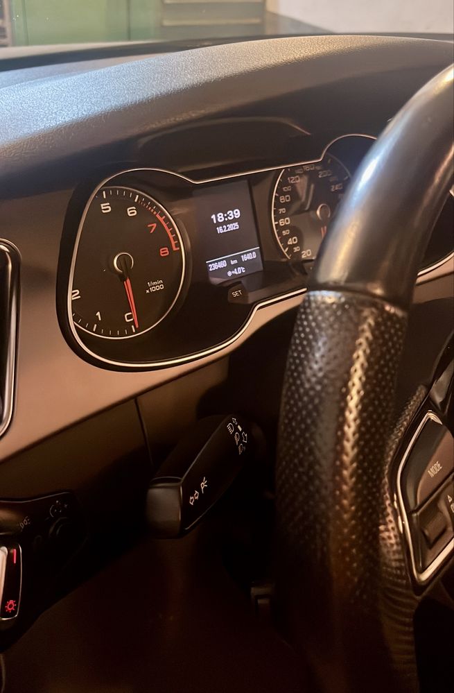Vand/Schimb Audi A4 B8 Facelift S-Line extrem de intreținut