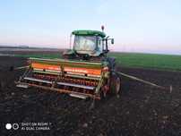 Semanatoare Amazone D8 40E 4 m Lătime Roti late 33 patine