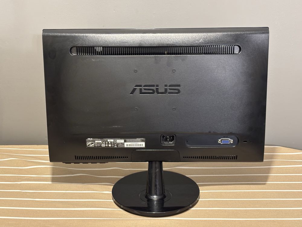 Монитор ASUS VS197 18.5" LCD