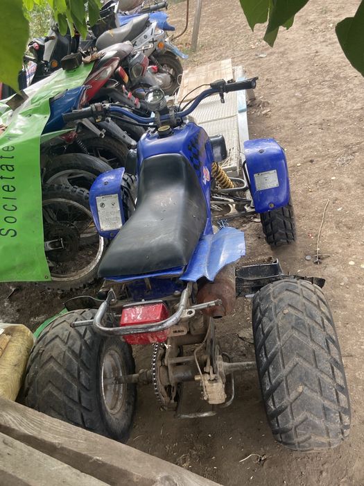 Vând ATV u bun În patru timpi