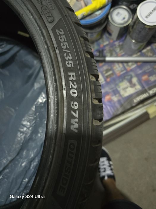 2 buc Kumho wintercraft 255 35 r20, dot 2024