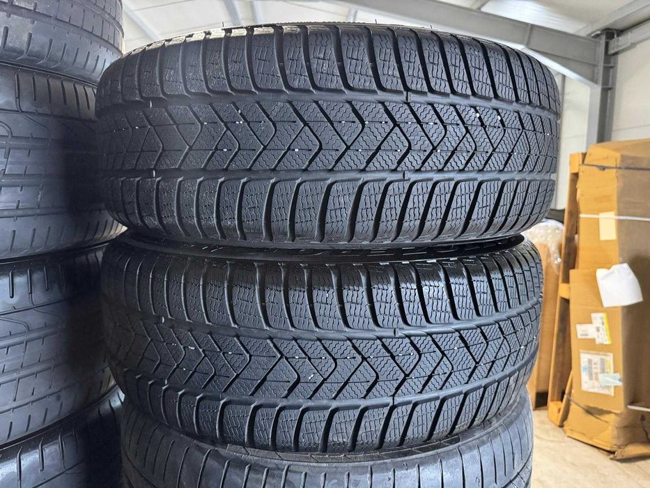 2 Anvelope Iarna 245 50 19 Pirelli Sottozero 3 Runflat 2022 8mm