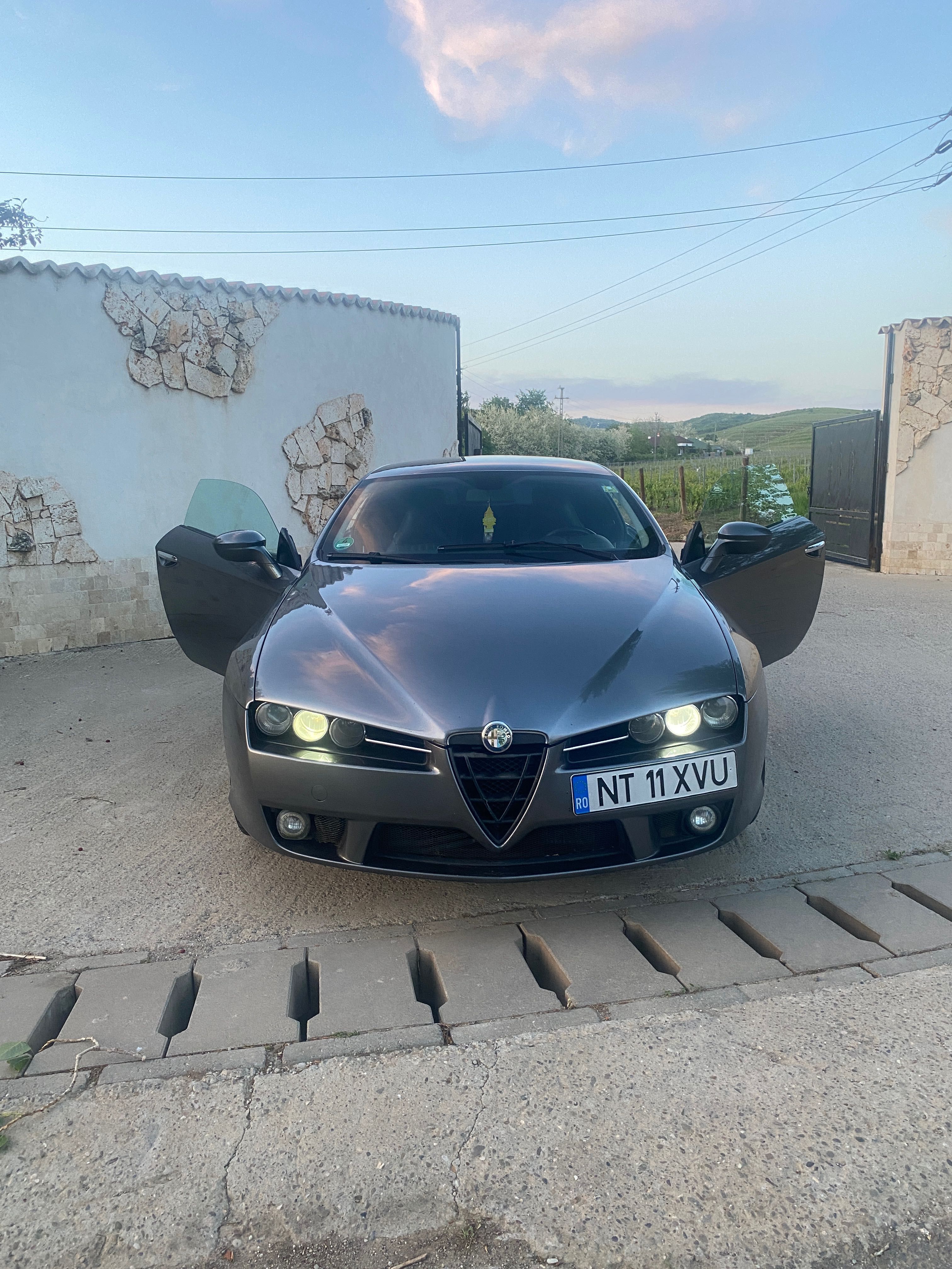 Vând sau schimb Alfa Romeo brera 2.4 JTDM