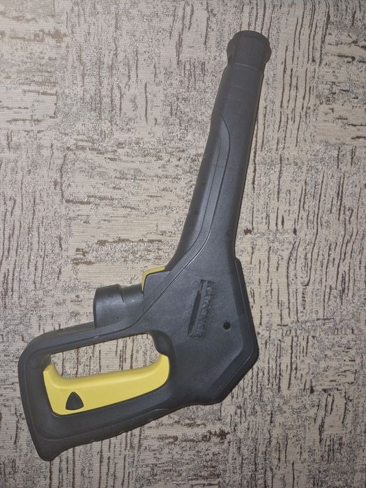 Vând  pistol presiune Karcher K2-K7