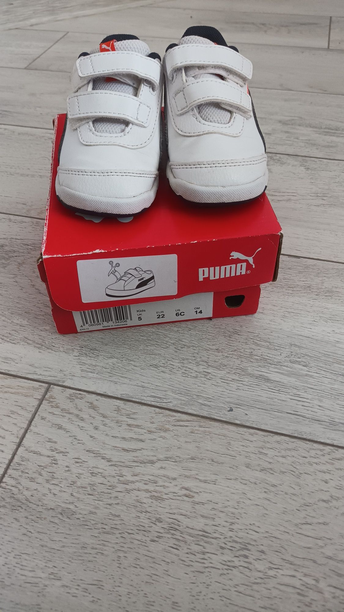 Pantofi sport Puma nr.22