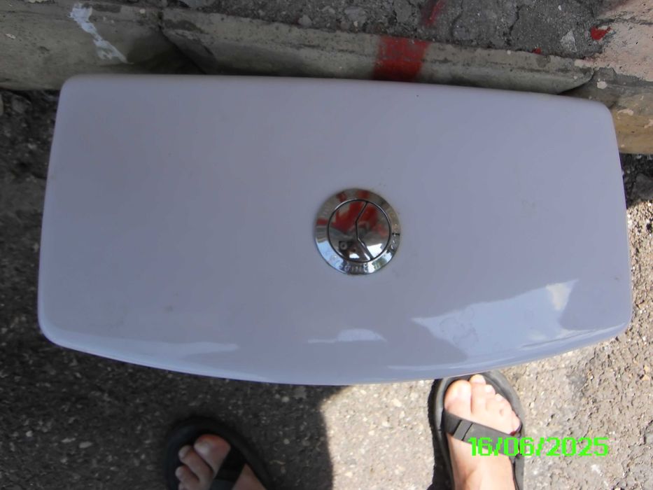 Radiator baie scarita 120/45 cm si rezervor WC pe Vas cu armaturi