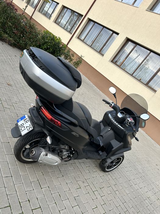 Piaggio mp3 300