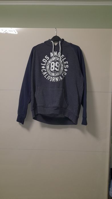 Hanorac gri cu glugă M