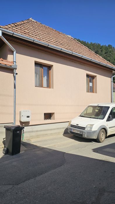 Casă de vânzare in Rășinari județul Sibiu...Str;Bozilor,nr;329,  504 m