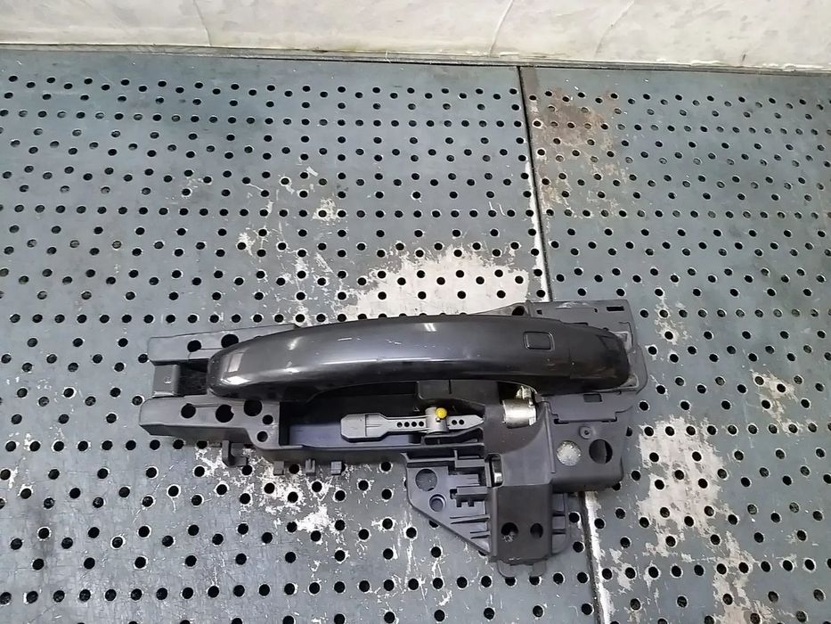 Maner usa stanga fata audi a4 b8 8k 8t0837885b