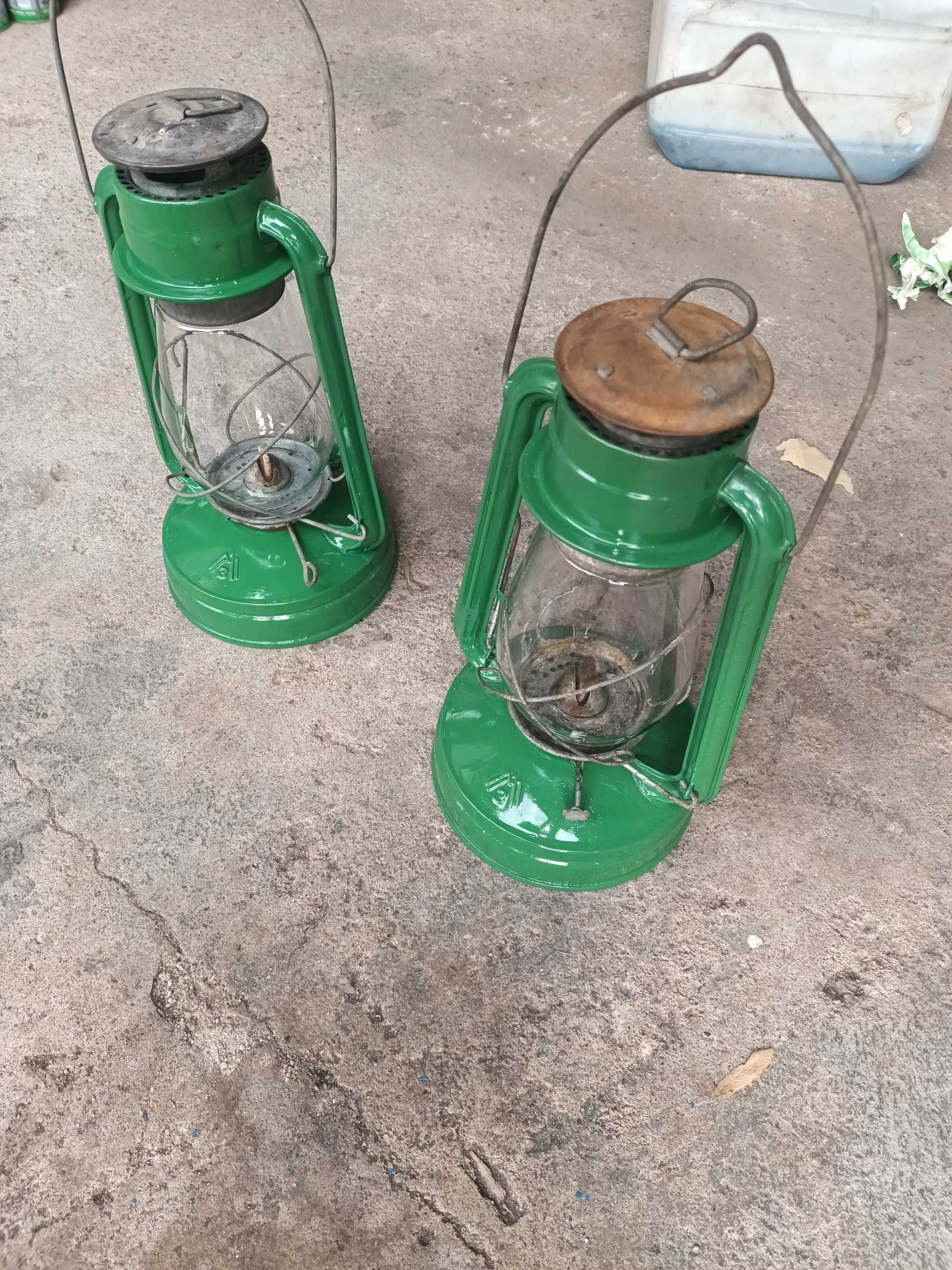 Продавам два броя газени фенери
