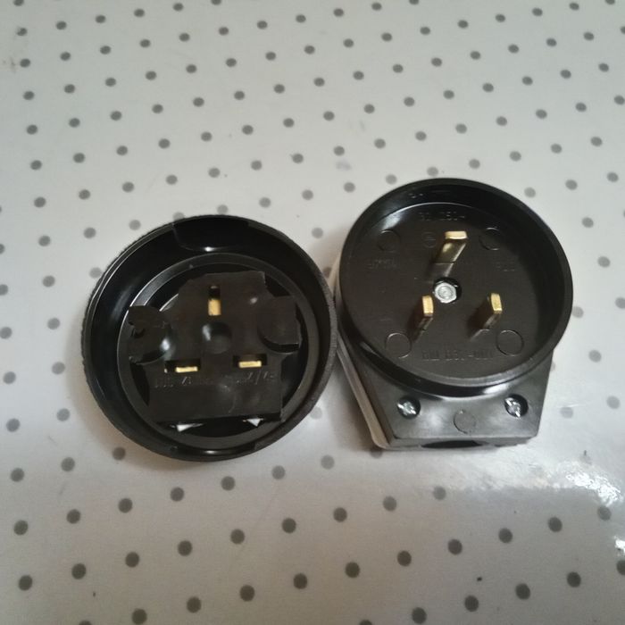 Вилка  с розетка для электроплиты
