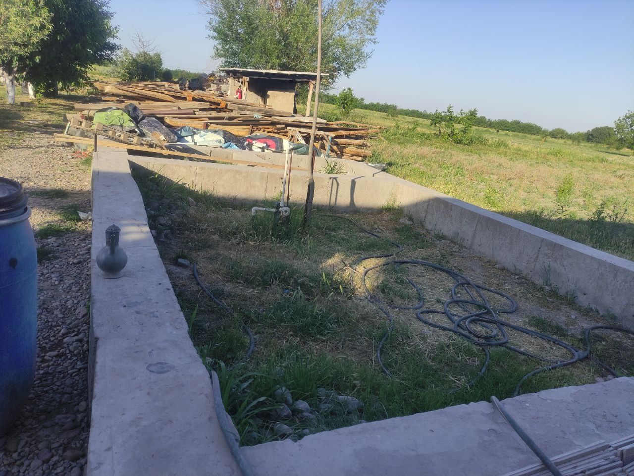 Uy sotiladi 8sotix yangi uchastka