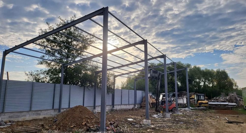 Vand hala metalica de 12 m x40 m x4 m la reducere