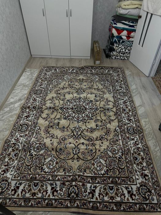 продам ковер 40000 тенге