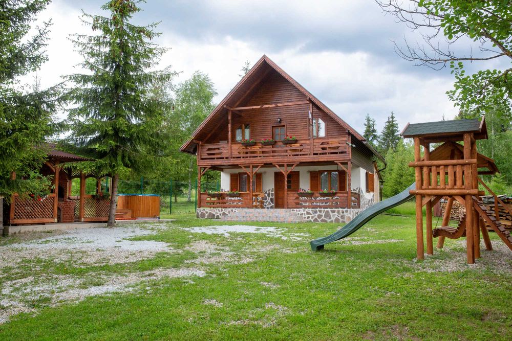 Cabana de închiriat- Kamilla Cabana Borzont/Bucin