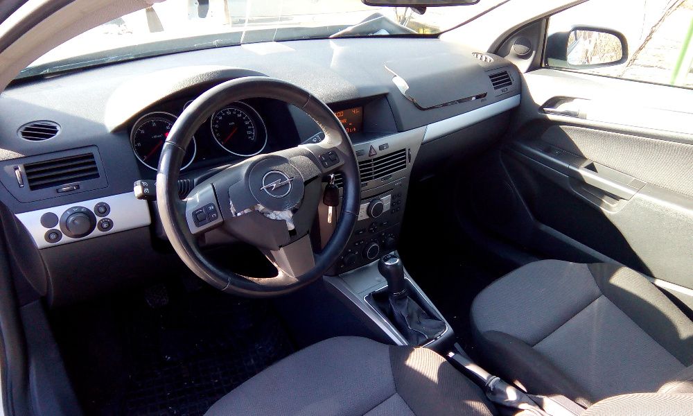 opel astra H 1.7cdti-GTC-101кс/2006/- на части