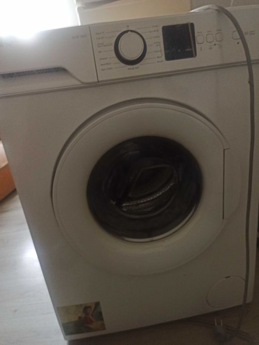 Пералня , Crown ,ALM100T/за части.Цена по договаряне.