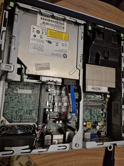 Rezervat ! Kit calculator Intel I3 Sff HP Ellitebook 8300