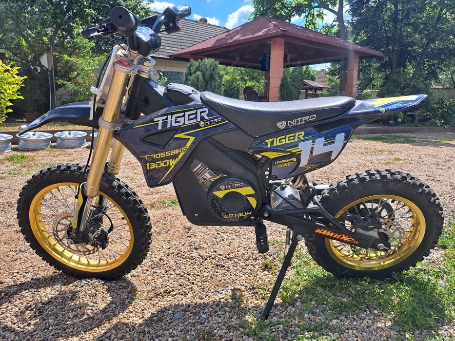 Moto electric pentru copii 6-10 ani