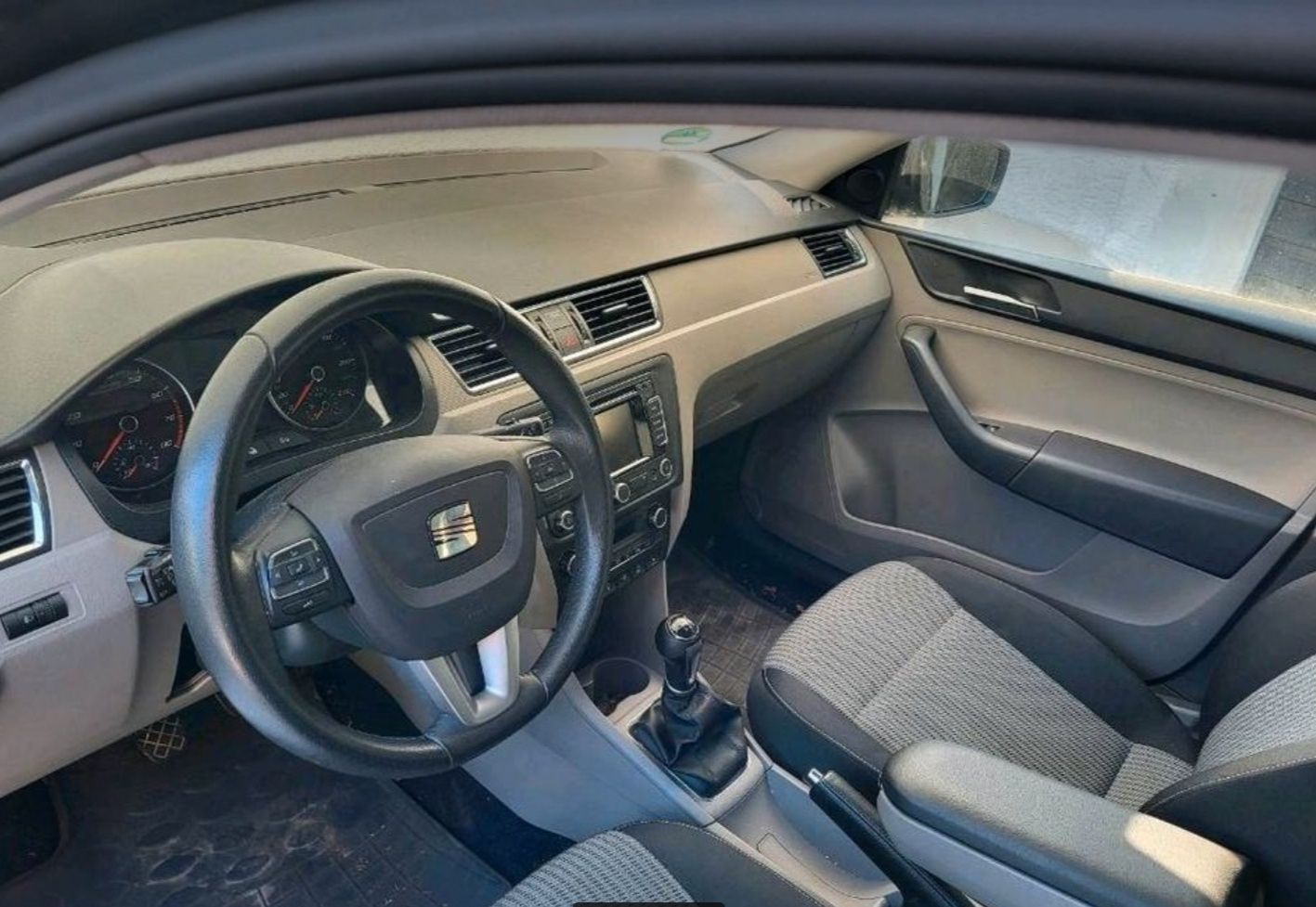 Seat Toledo 4 2013 ușor avariat