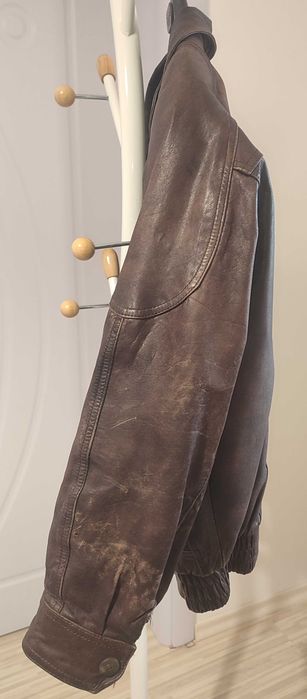 Продавам оригинално италианско яке от естествена кожа