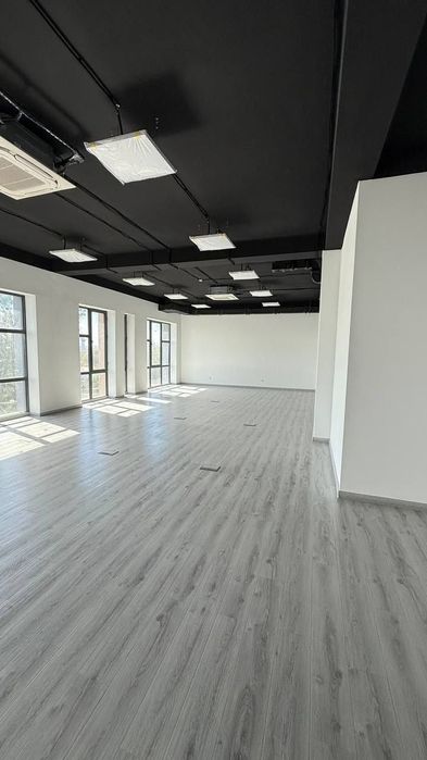 Продается офис Улица Махтумкули
1061м2