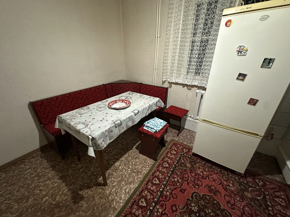 Парк Бобура, мебель и техника
