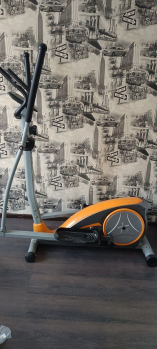 Велотренажер эллептический